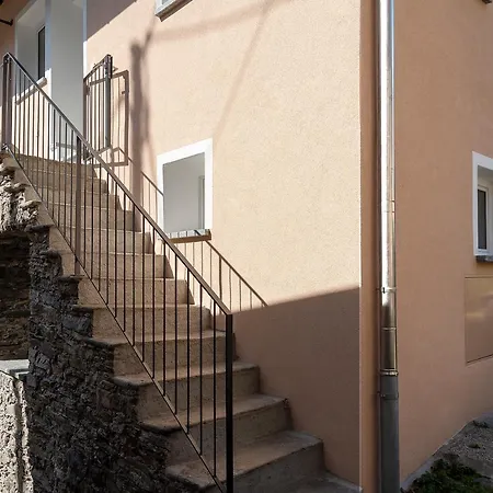 Massaresc Apartment Cugnasco Exterior photo