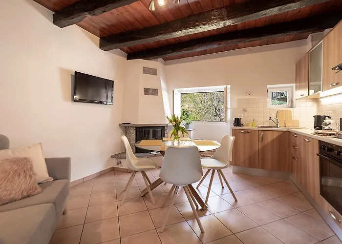 Massaresc Apartment